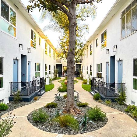 Hollywood/Thai Town Courtyard Apartment ลอสแอนเจลิส ภายนอก รูปภาพ